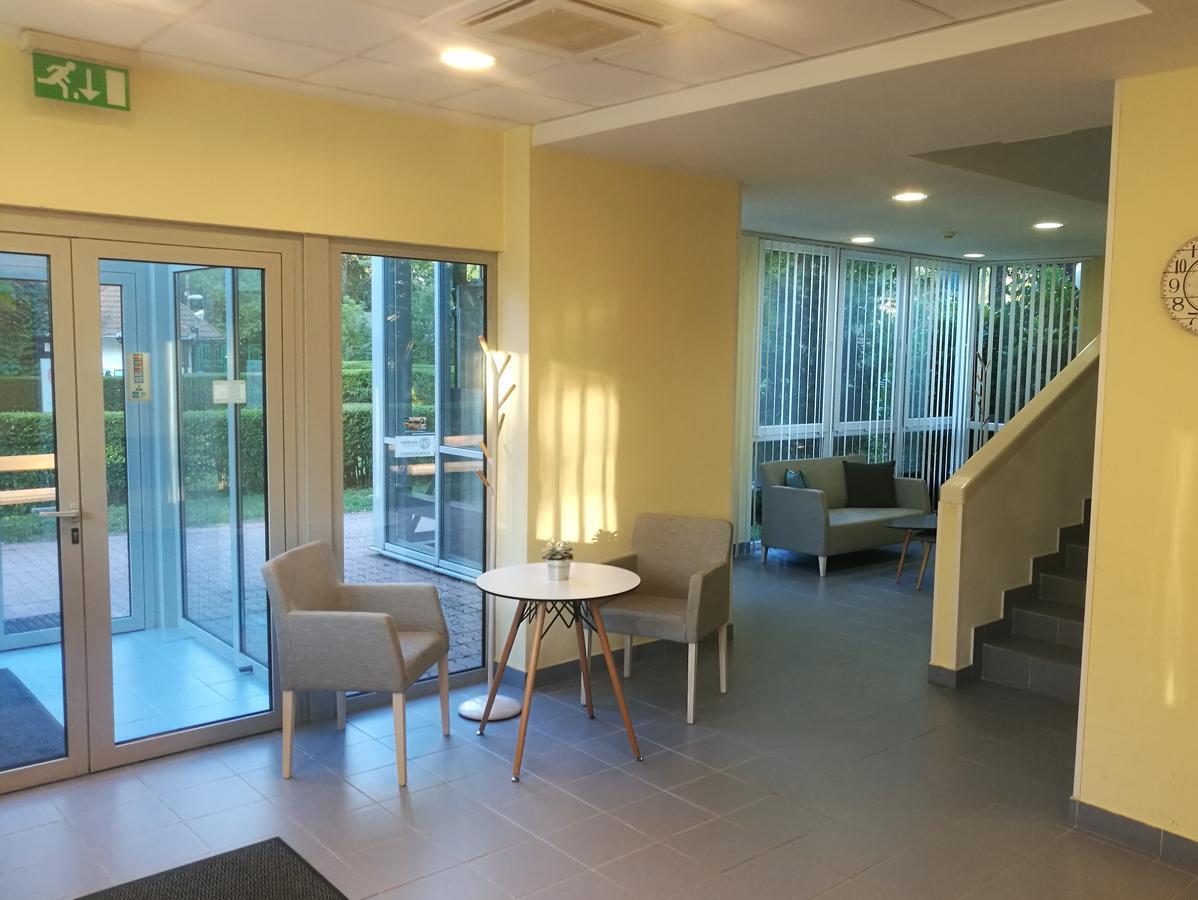 Otp Hotel Βουδαπέστη Εξωτερικό φωτογραφία
