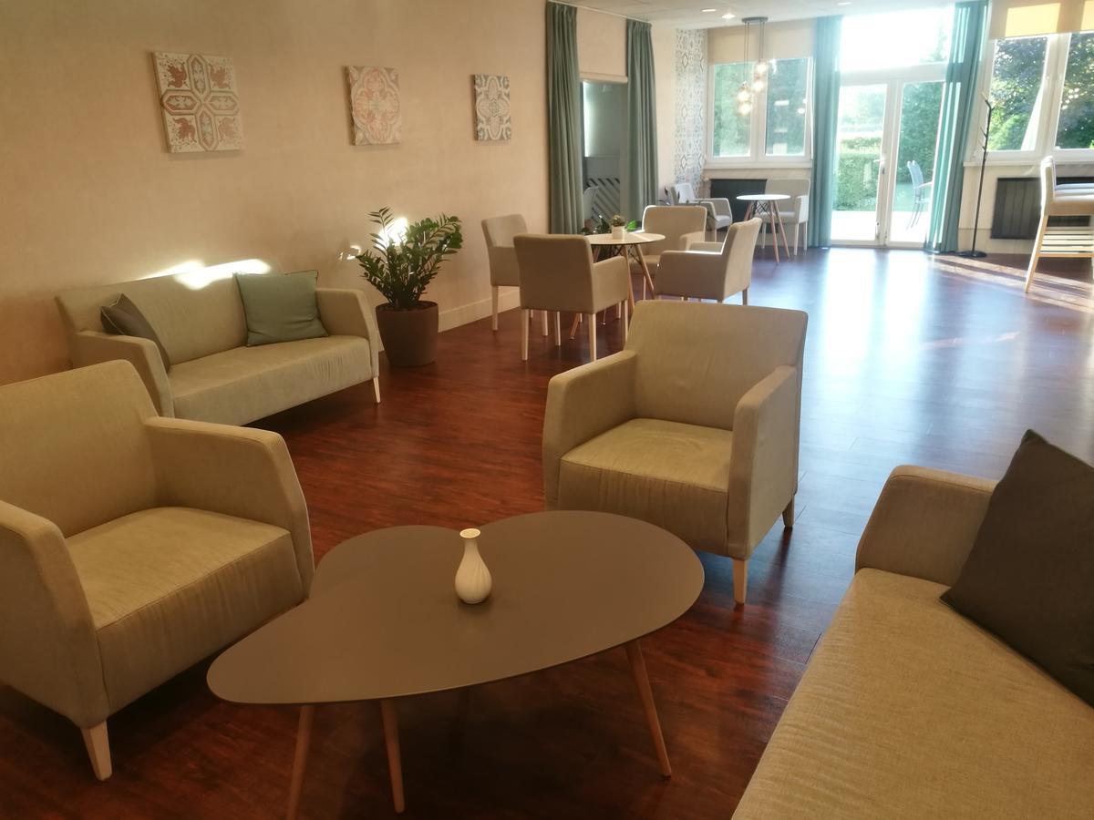 Otp Hotel Βουδαπέστη Εξωτερικό φωτογραφία