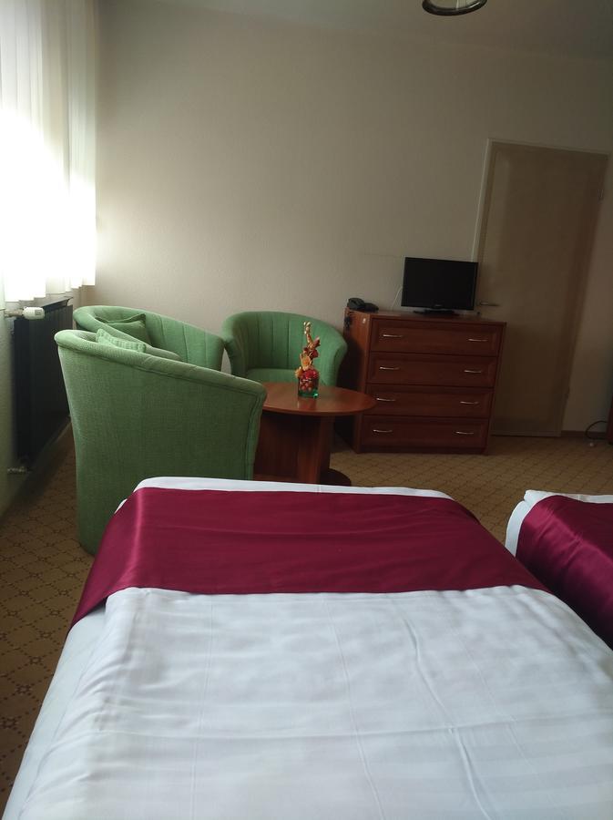 Otp Hotel Βουδαπέστη Εξωτερικό φωτογραφία