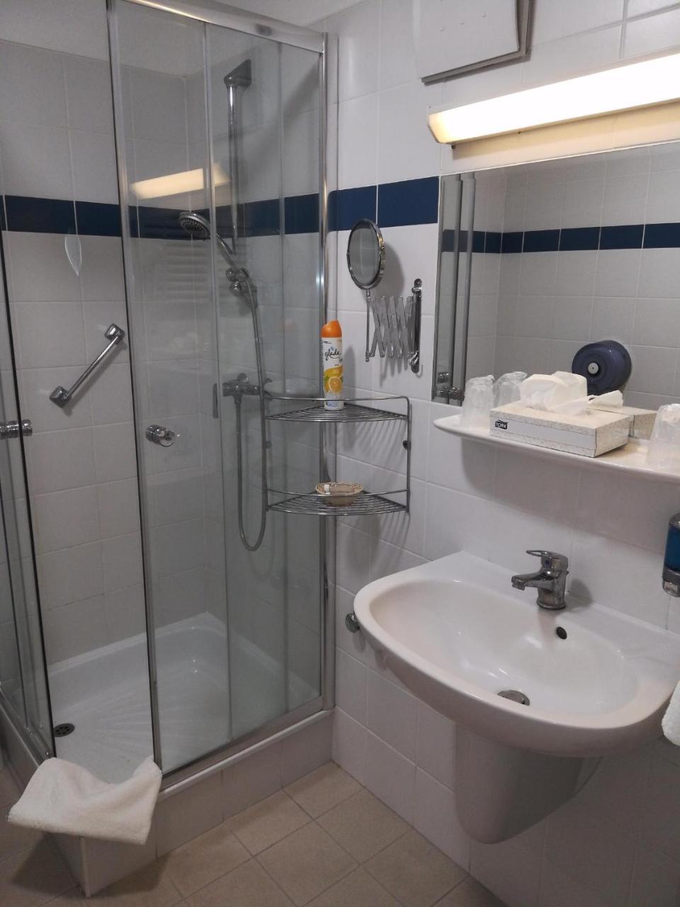 Otp Hotel Βουδαπέστη Εξωτερικό φωτογραφία